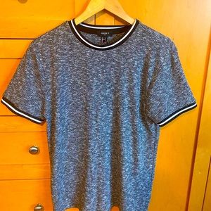 Men’s forever 21 top size small S
